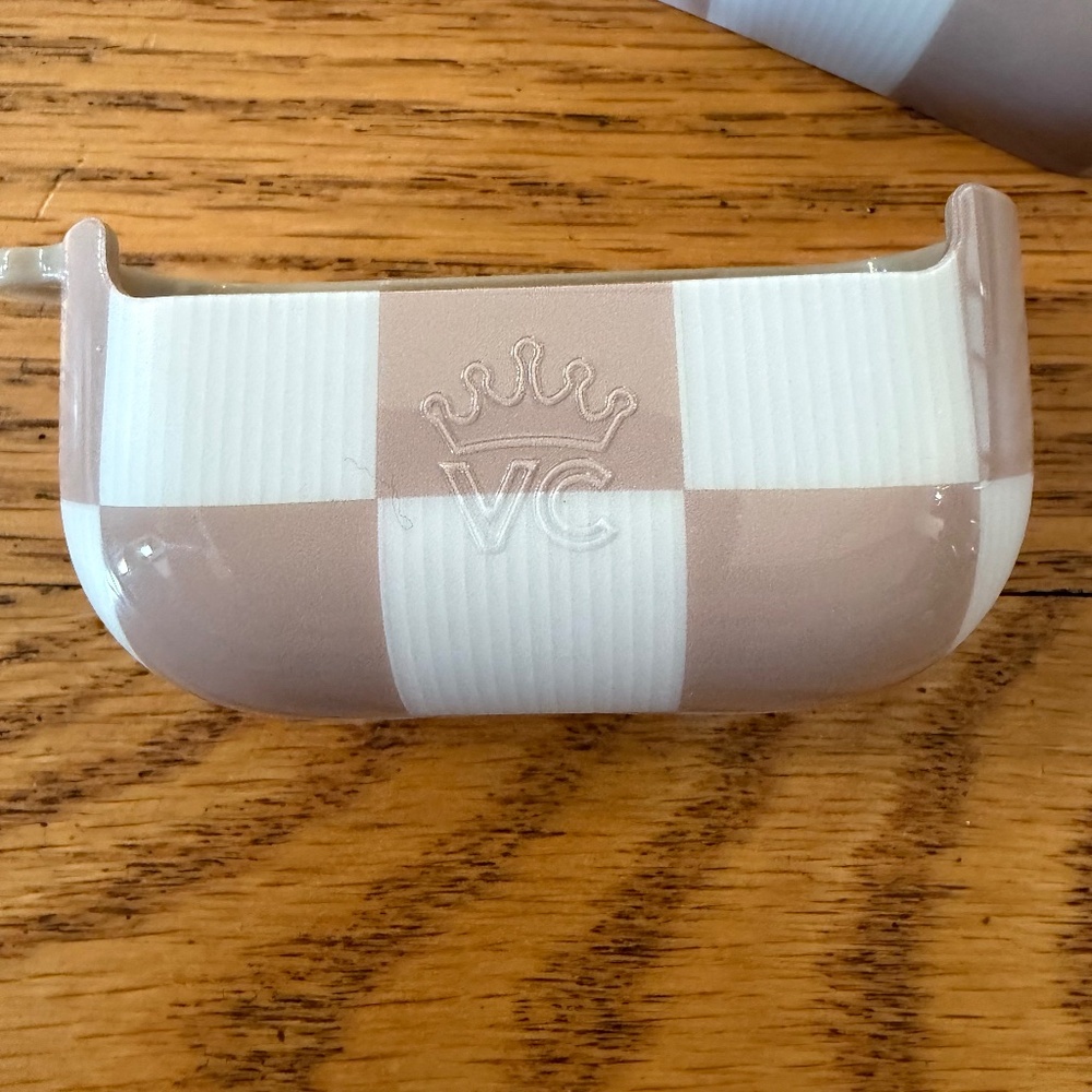 NWOT Velvet Caviar Nude Vibe Checker AirPod Case - Picture 3 of 5